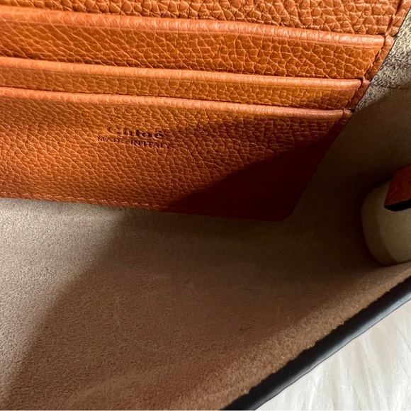 CHLOE | Authentic Faye Wallet On Chain - Picture 8 of 10